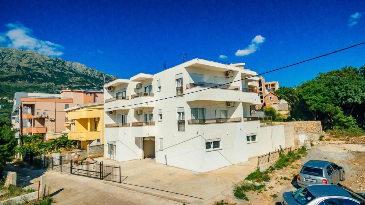 Апартаменты Harasta Lux Бар Экстерьер фото